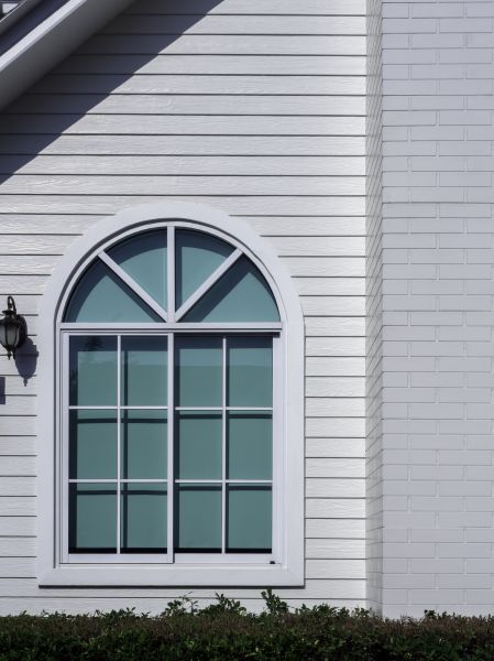 Cost of Curved Window Replacement in Costa Mesa