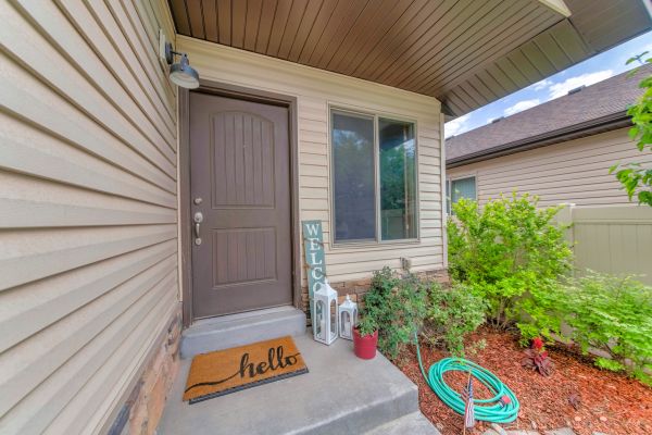 Cost of Retrofit Window Replacement in Costa Mesa
